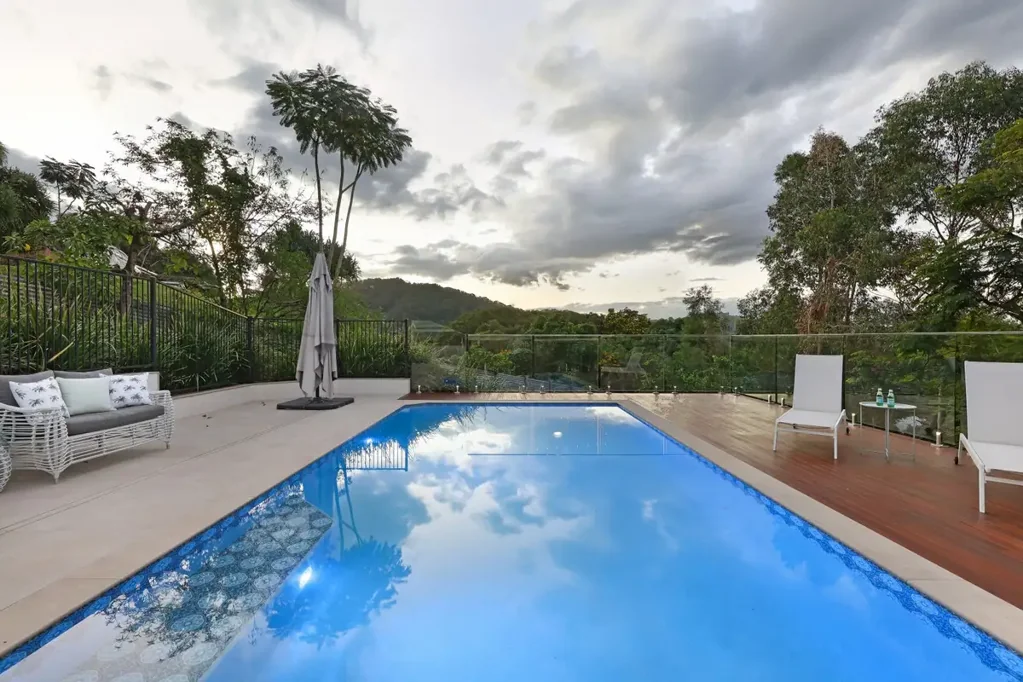 Tallebudgera 4ห้องนอน OPEN HOME CANCELLED - Private Dual-Living Paradise Nestled in Nature