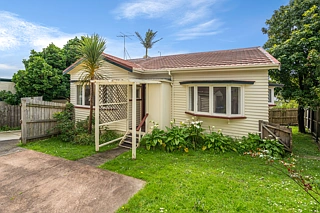 18A & 18B Ahiriri Avenue, Avondale, Auckland City