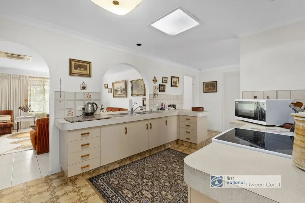 47 Blundell Boulevard, Tweed Heads South, NSW 2486