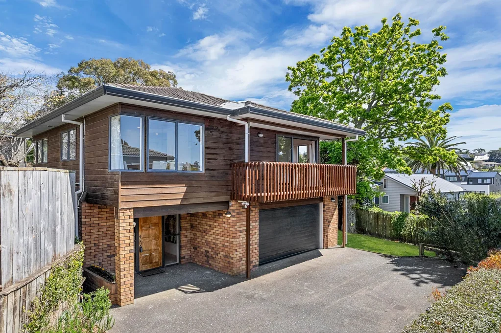Remuera 4ਬੈੱਡਰੂਮ Brick & Cedar,Must Be Sold!