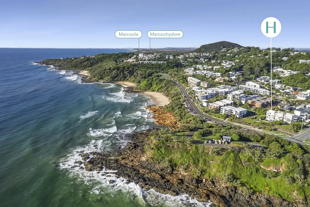 Coolum Beach 2房  A Rare Beachfront Opportunity with Ocean Views & Endless Potential