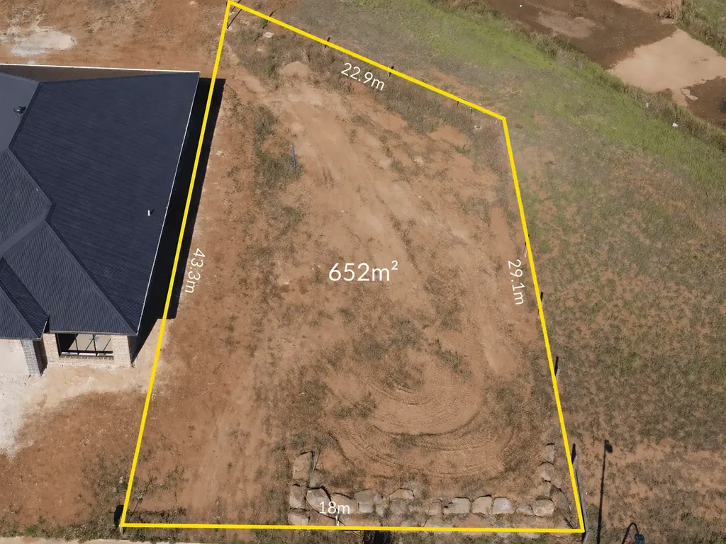 Strathalbyn Prime 652sqm Titled Parcel of Land With Views Over The Reserve