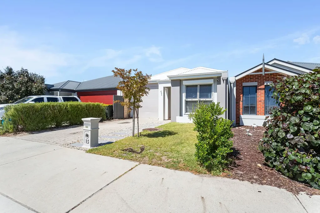 13 Castlereagh Way, Brabham, WA 6055