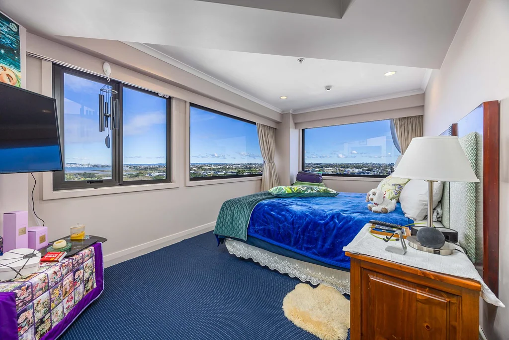 Takapuna 1 Bedroom Takapuna Technicolour in Panorama