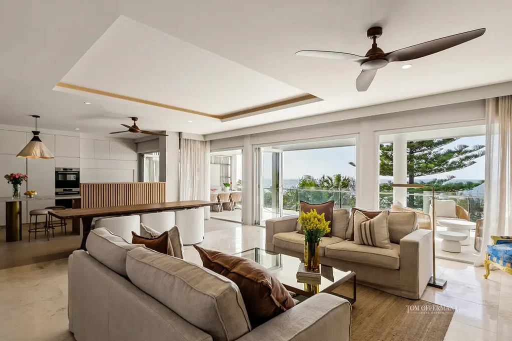Sunshine Beach 4房  Modern Coastal Luxury with Direct Beach Access