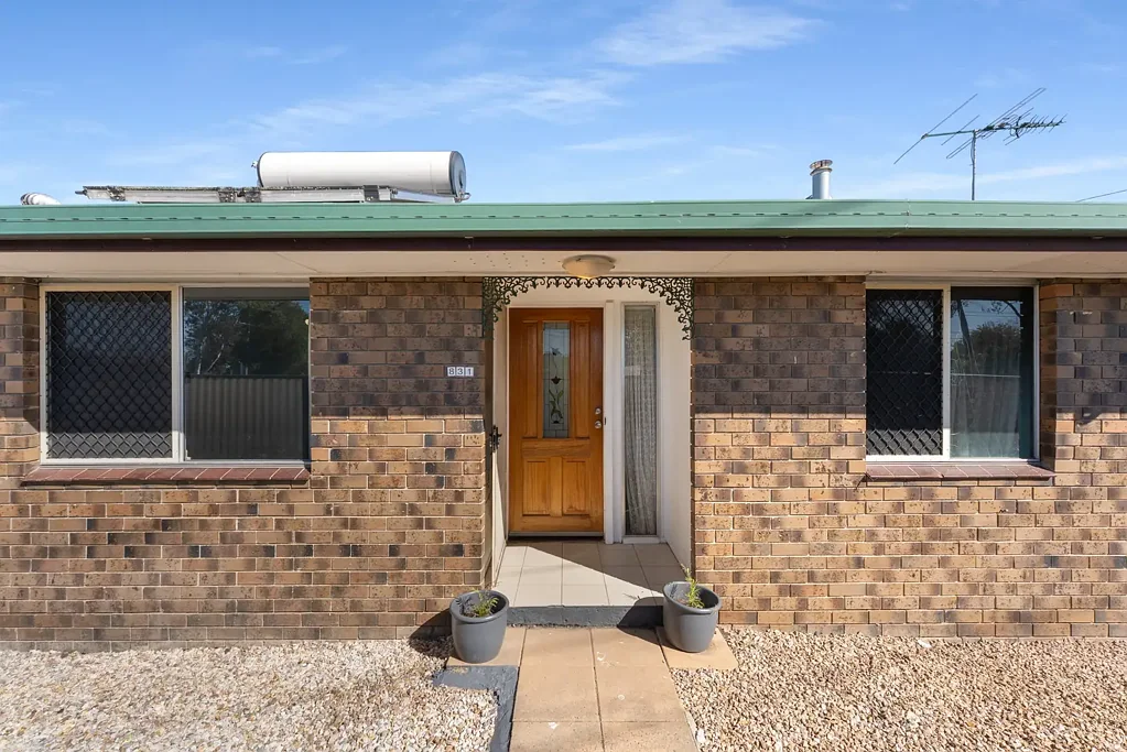 Waterford West 5Moenga OWNERS MEET MARKET! DON'T MISS OUT.