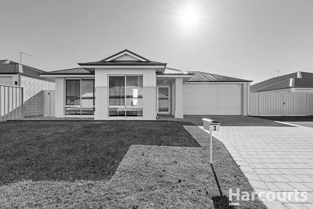 Dawesville 4ਬੈੱਡਰੂਮ Under Offer by HARCOURTS Mandurah - Nadine Bakhuizen