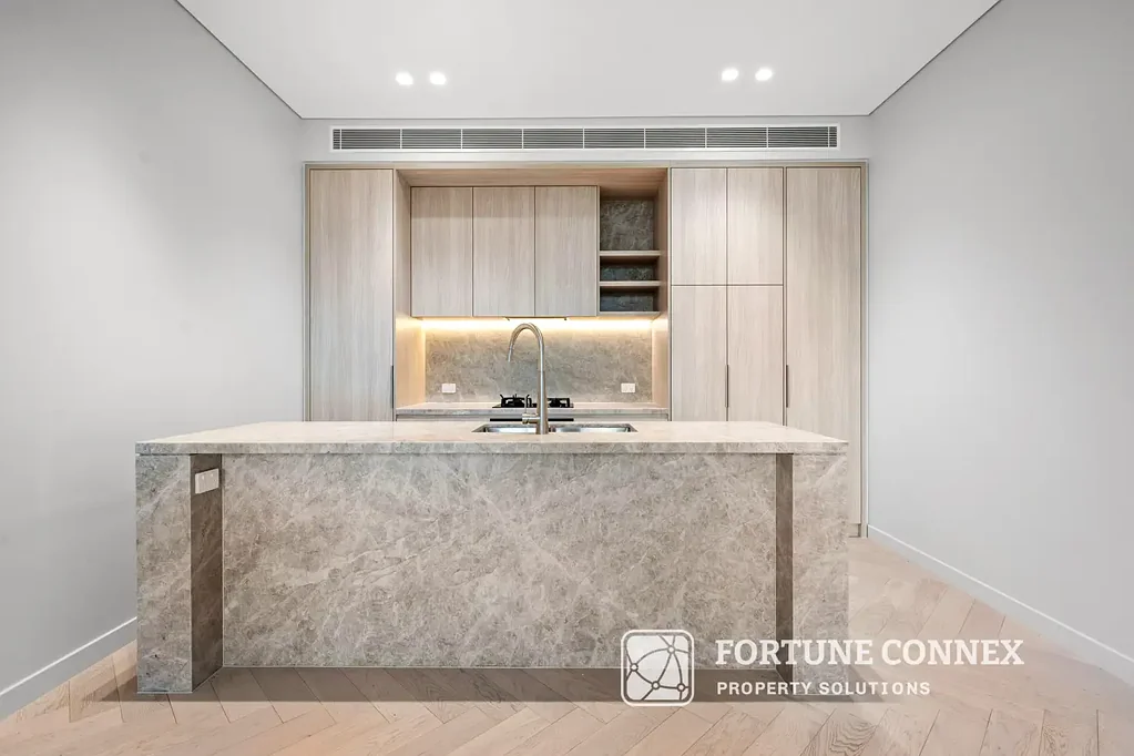 Brand New Stylish 3-Bedroom Apartment with two spacious backyards