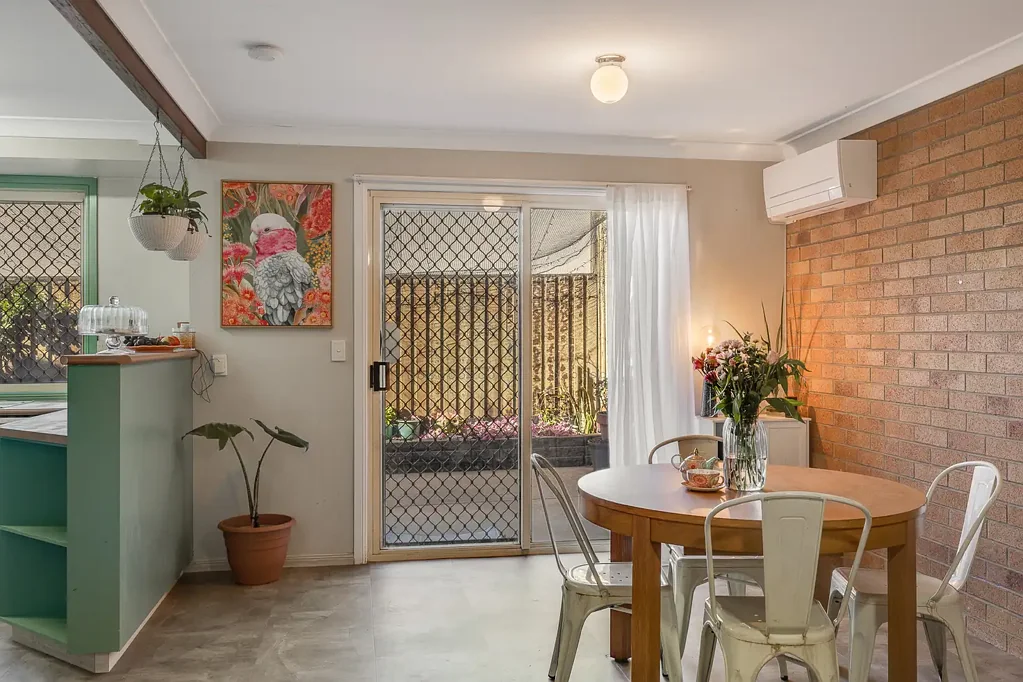 Harristown 3Phòng ngủ Entry Level Buying at its Best! An unbeatable Opportunity!