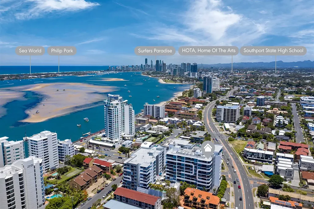 317/19 Imperial Parade, Labrador, QLD 4215