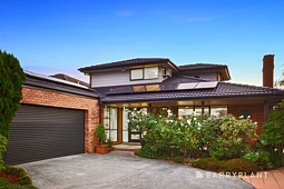 10 Bromage Court, Wantirna South