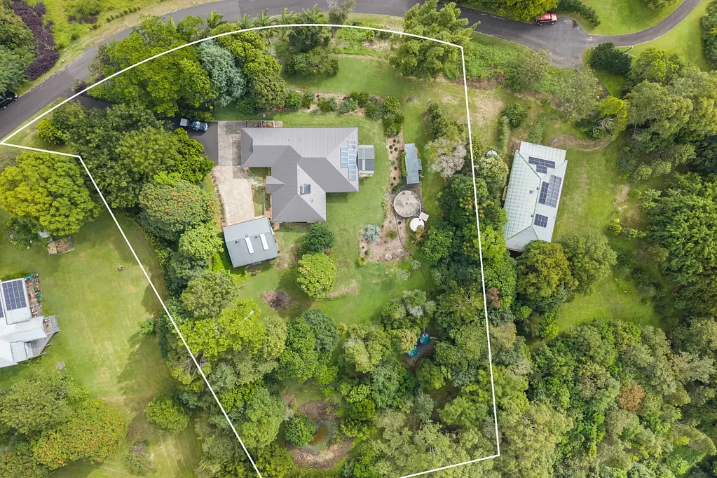10 Carabeen Place, Mcleans Ridges, NSW 2480