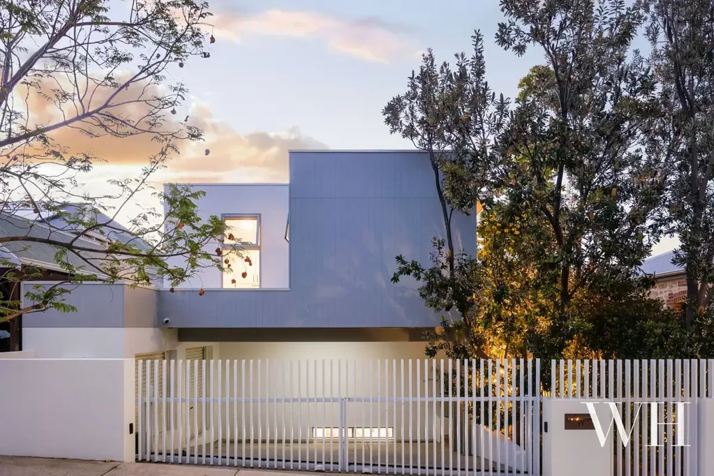 East Fremantle 5部屋 Architectural Artistry in Prime Plympton Position