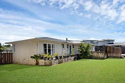 6 Glenvil Lane, Te Atatu Peninsula