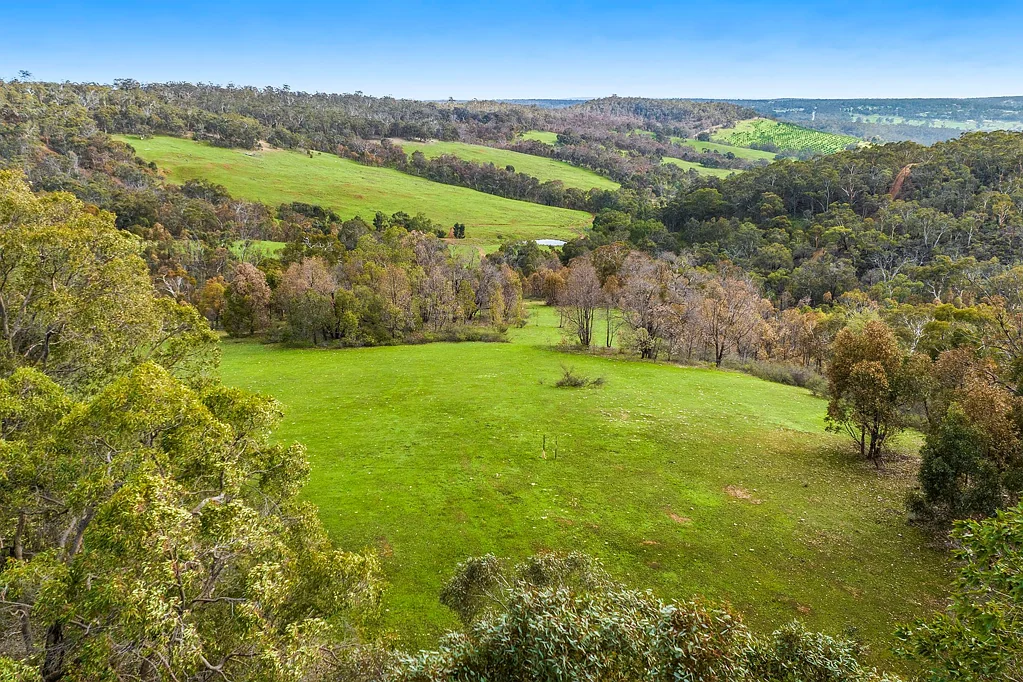 270 Turtledove Drive, Lower Chittering, WA 6084