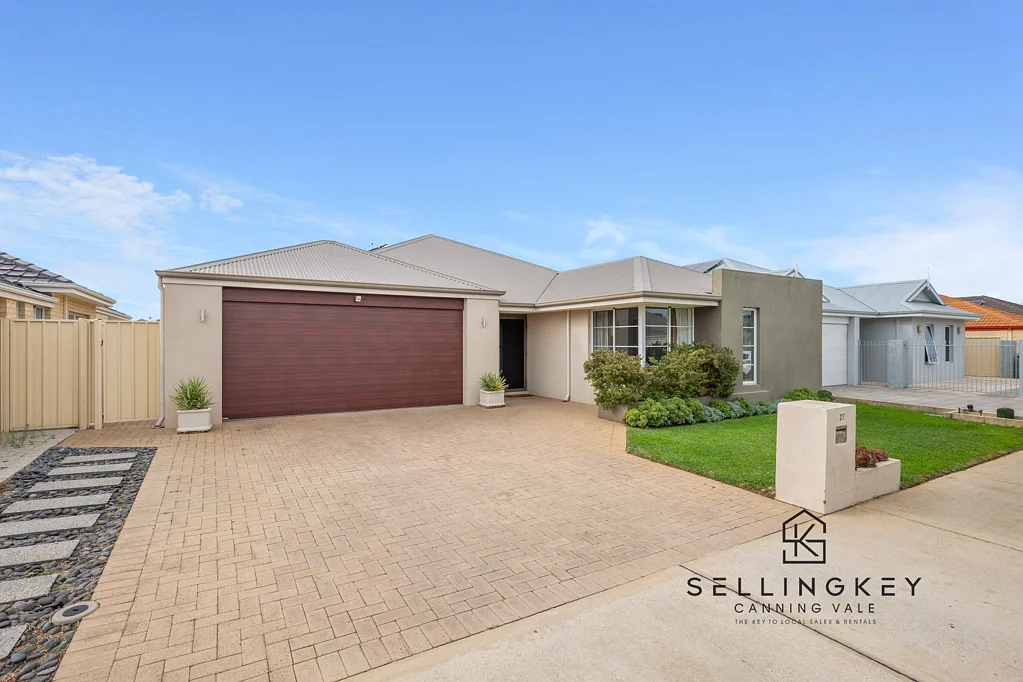 27 Marseille Gardens, Piara Waters, WA 6112