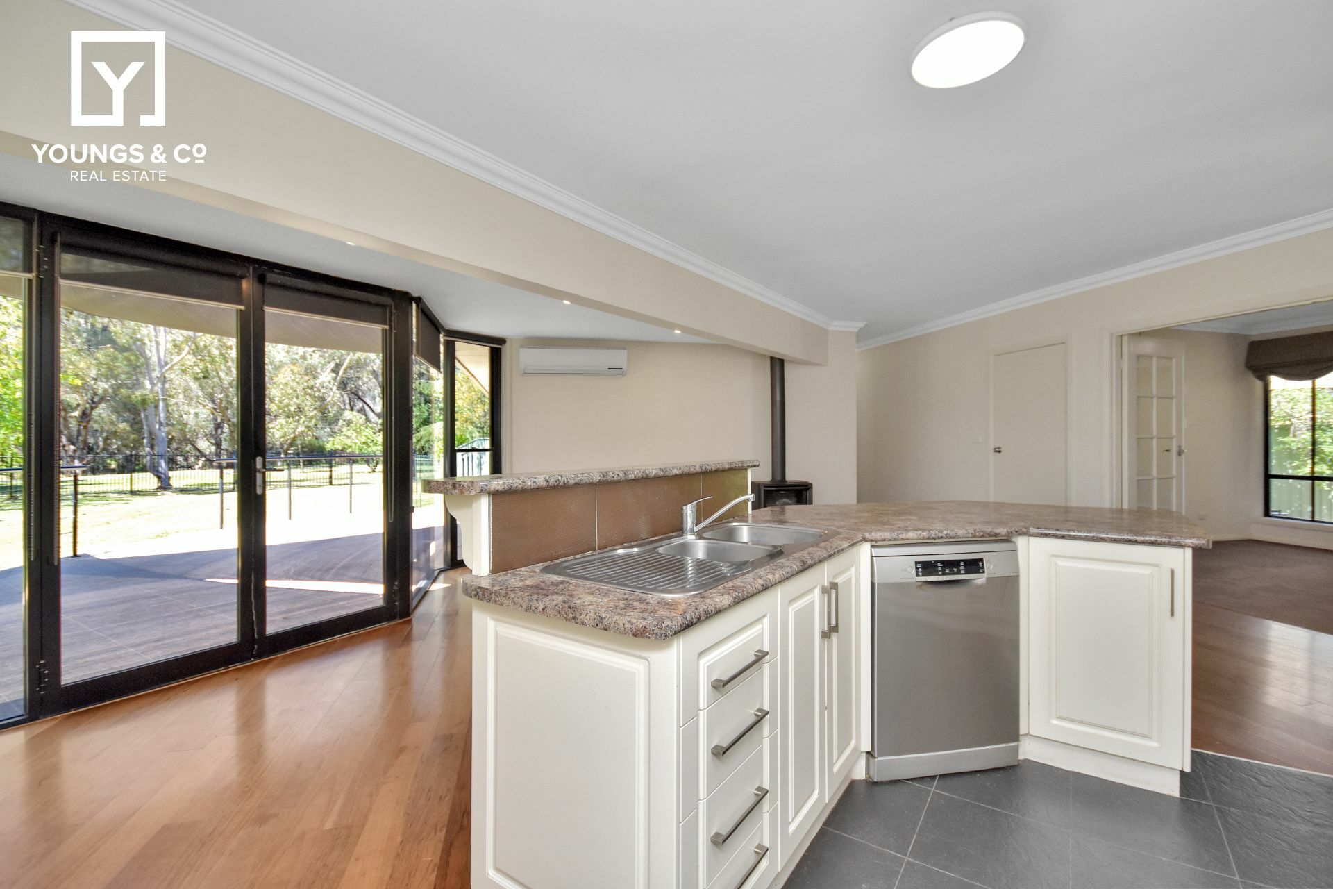 13 WATERS RD, SHEPPARTON VIC 3630, 0房, 0浴, House