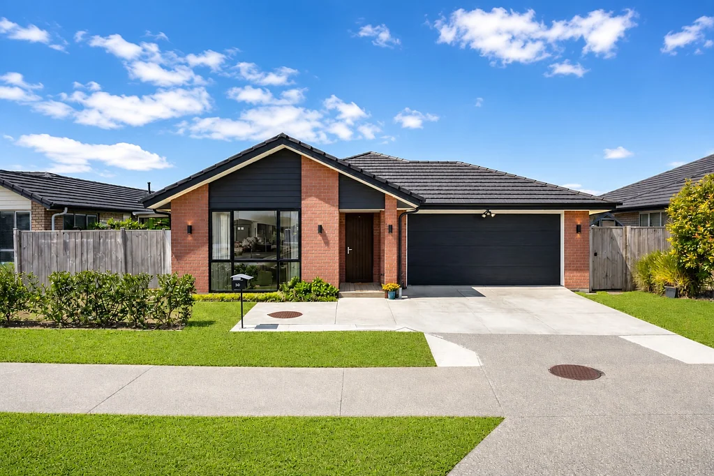 Takanini, 4 bedrooms