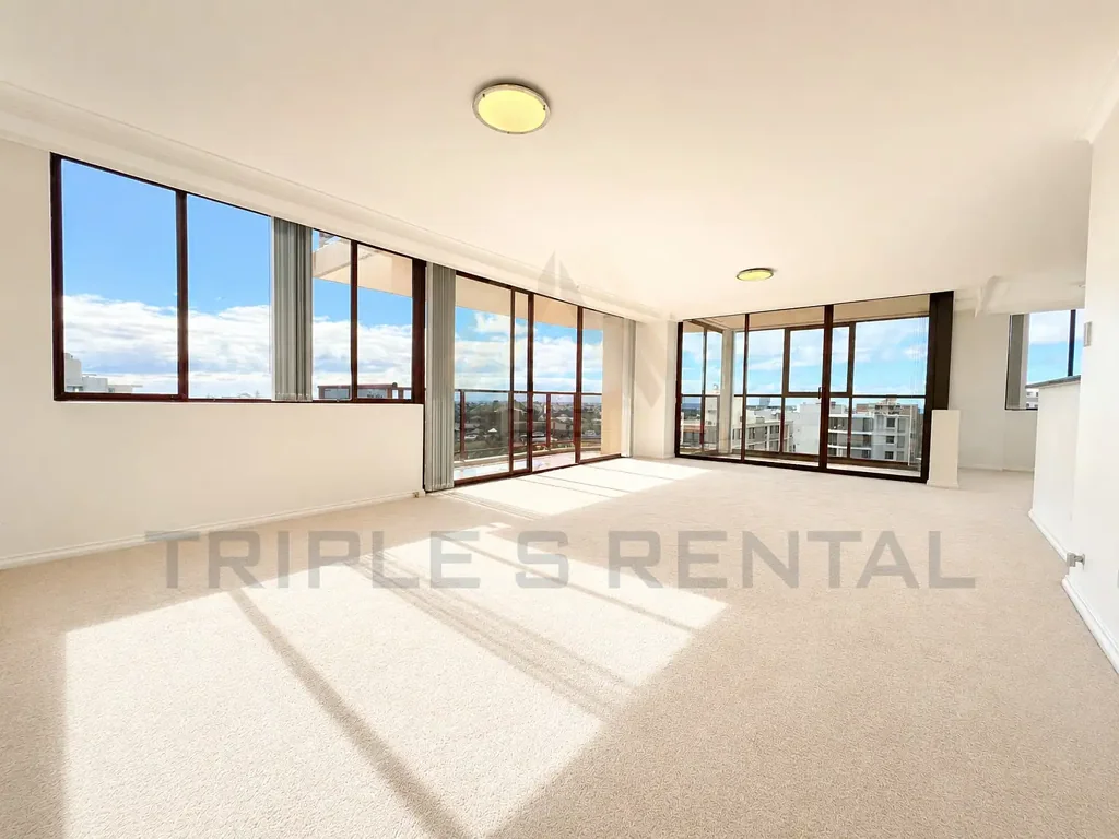 Newly Renovated 2-Bed Oasis with Stunning Triple Aspect Views