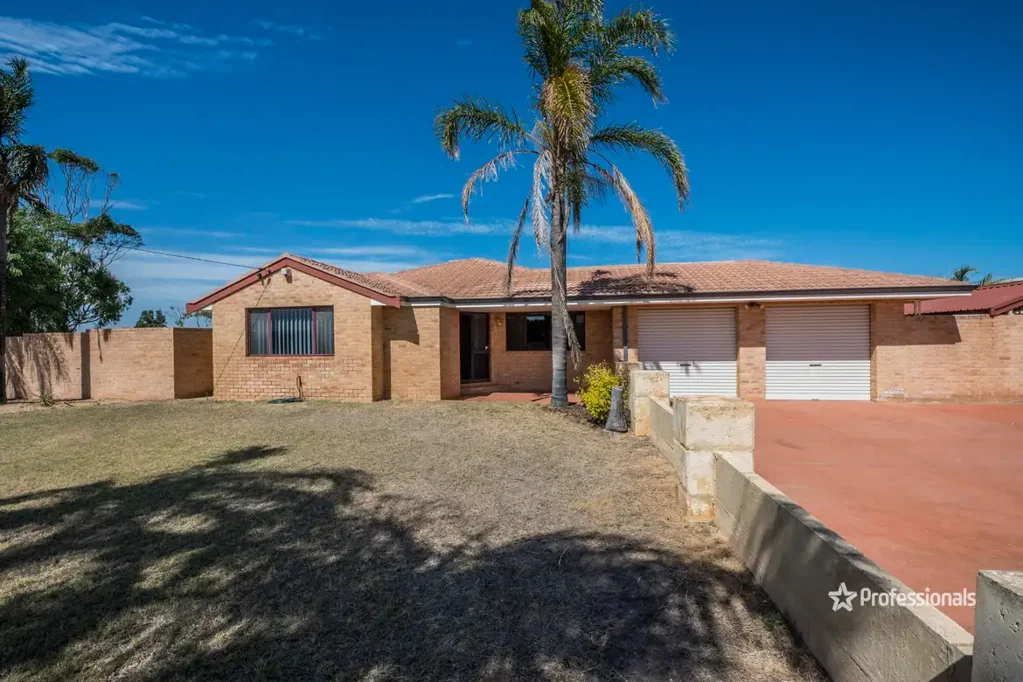 Strathalbyn 4 Bedroom A Family Home with Outdoor Appeal