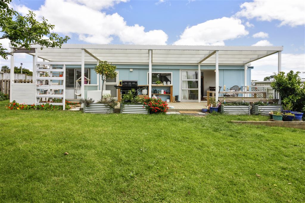 3 Bell Road, Beachlands, Auckland - Manukau, 2 कमरे, 1 बाथरूम