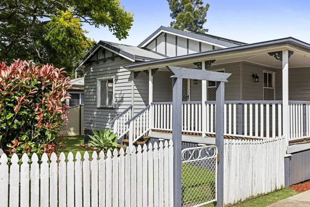 Cottage Charm In Sough After South Toowoomba Pocket