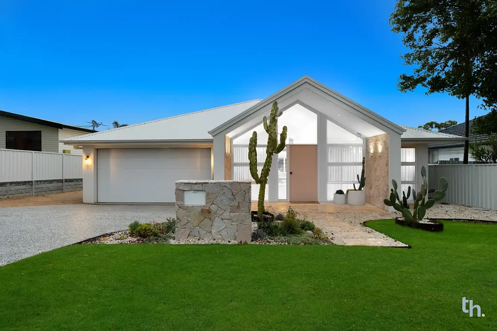 7 Bonarius Street, Warners Bay, NSW 2282
