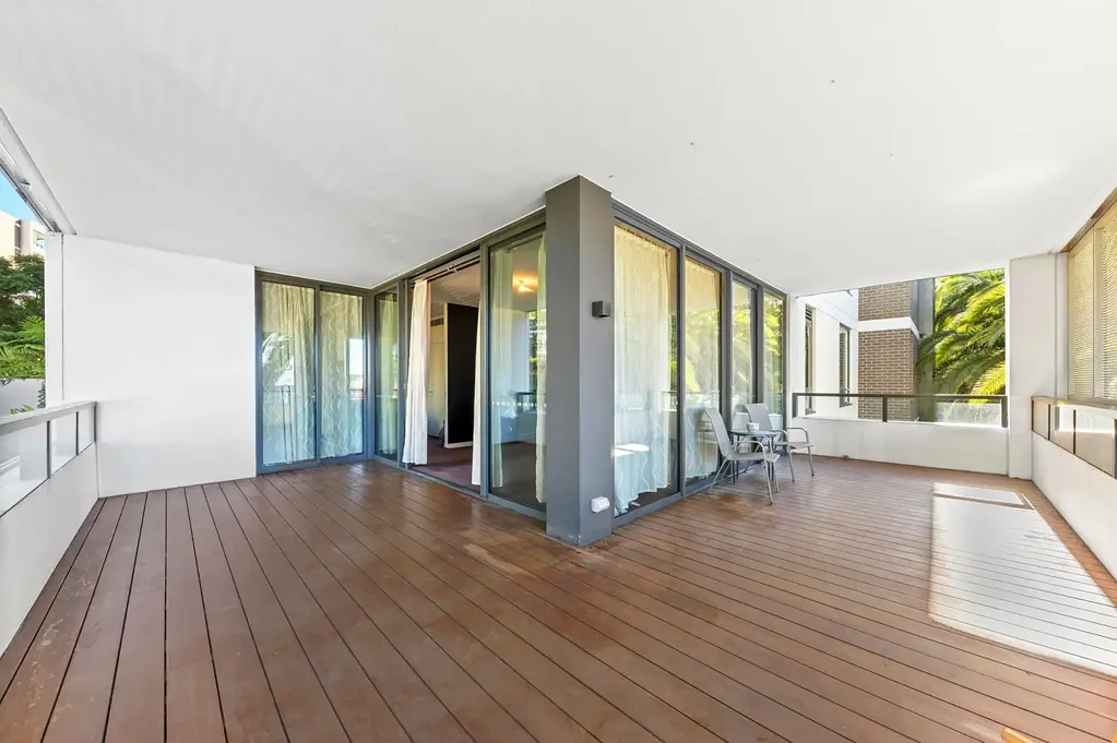 Ryde 2 Bedroom Executive 2 Bedroom Home in "Putney Hill"