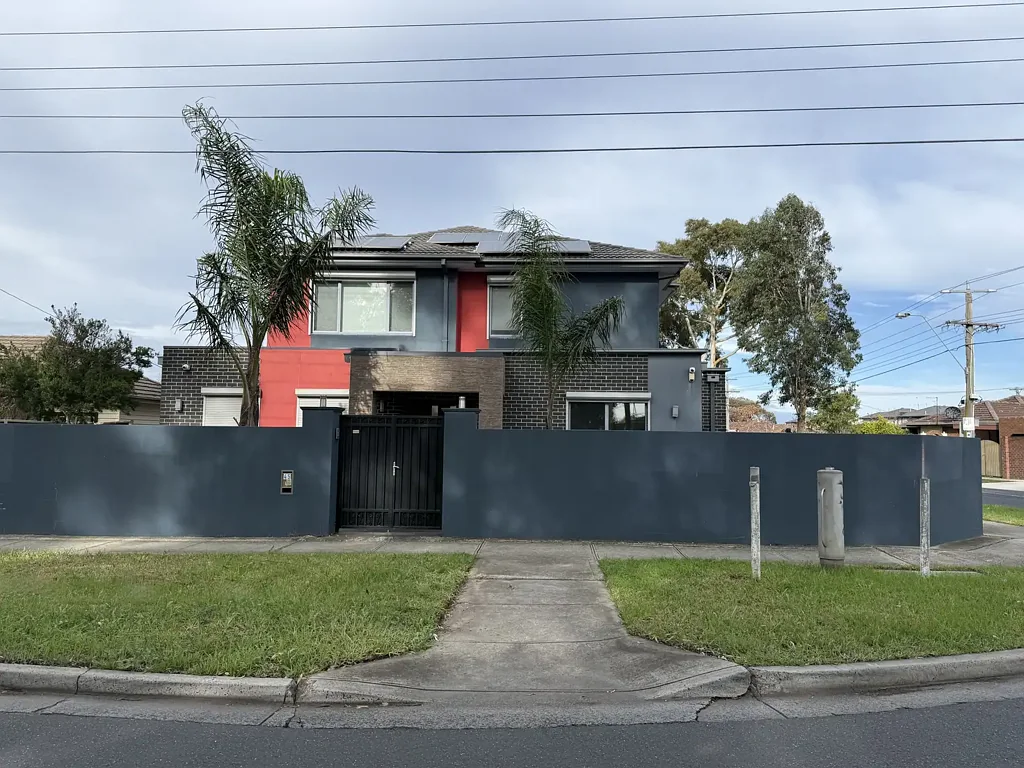 'Executive Residence' - For Lease