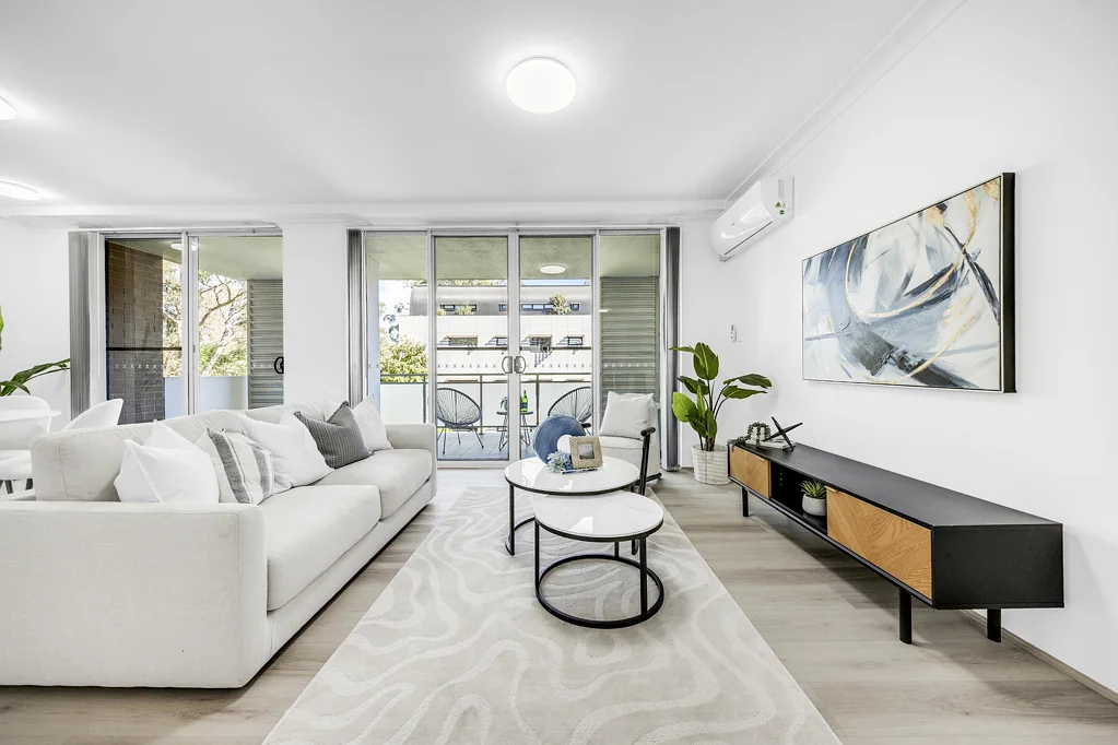 Chatswood 2Phòng ngủ Modern renovated 2 Bedroom apartment in heart of Chatswood