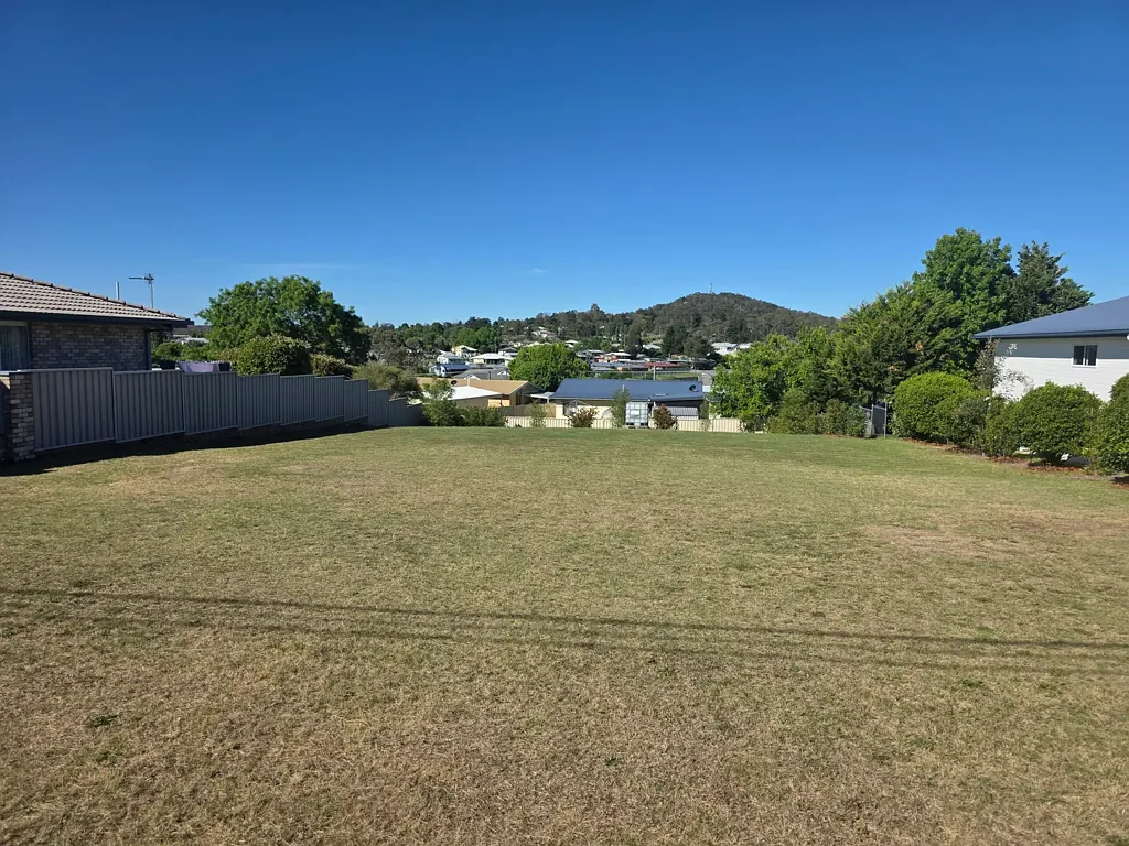 Stanthorpe PRIME BUILDING BLOCK WITH MT MARLAY VIEWS