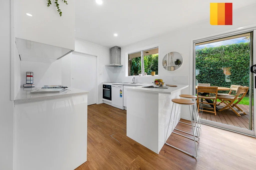 Epsom 2 Bedroom VENDOR BITES BULLET!