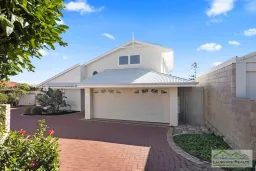 21A Holyhead Green, Mindarie