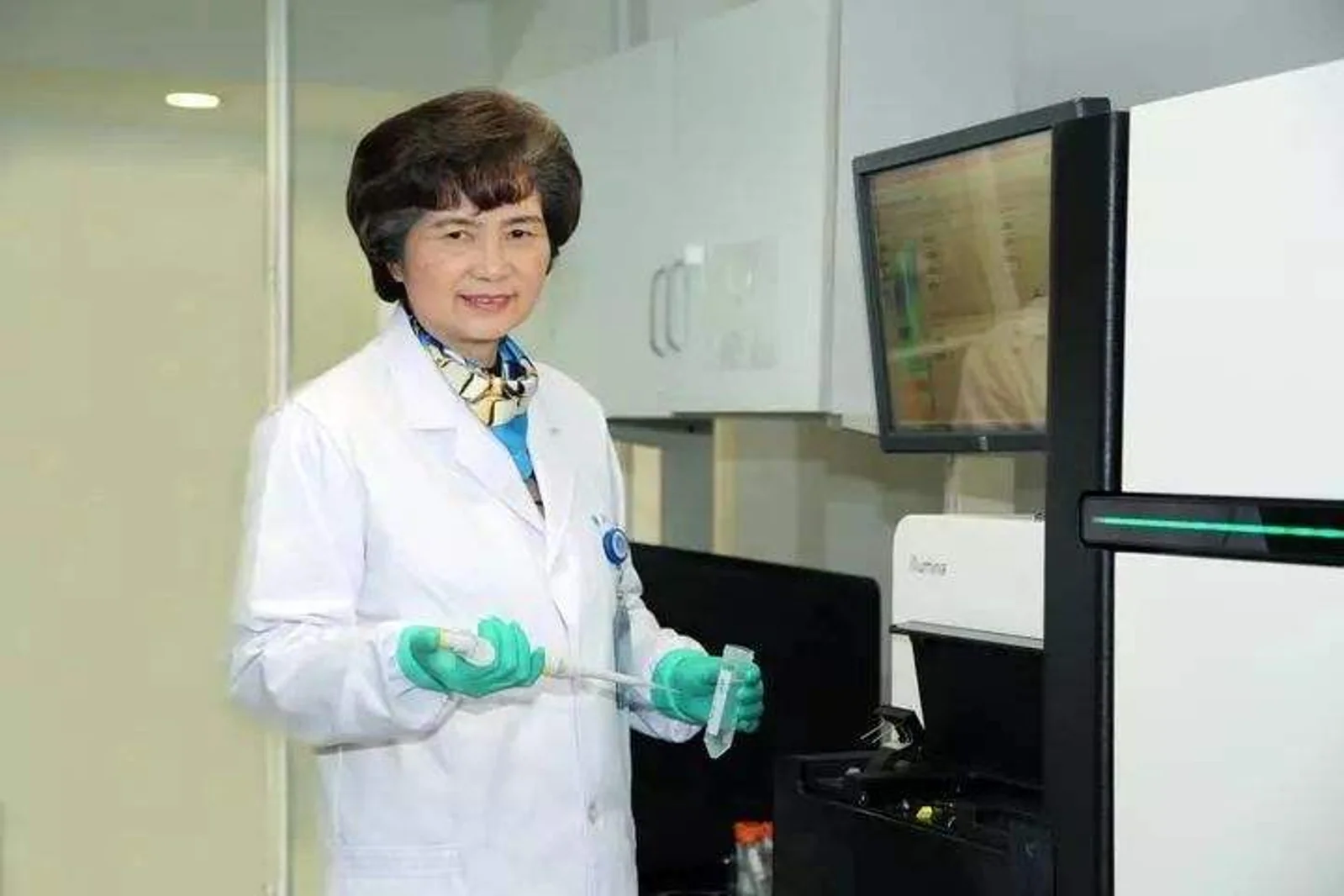 李兰娟新发论文:找到新冠病毒19个致病性新突变