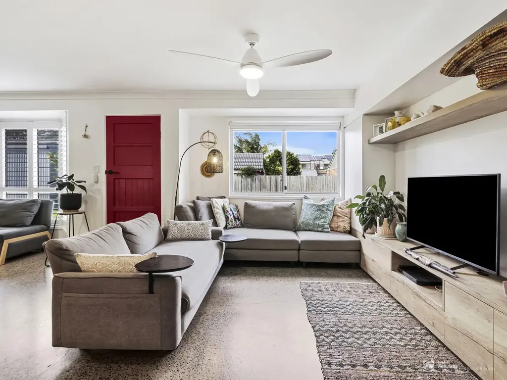 Pottsville 3房  Stylish Renovation, Huge Yard & Walk-to-Everything Location