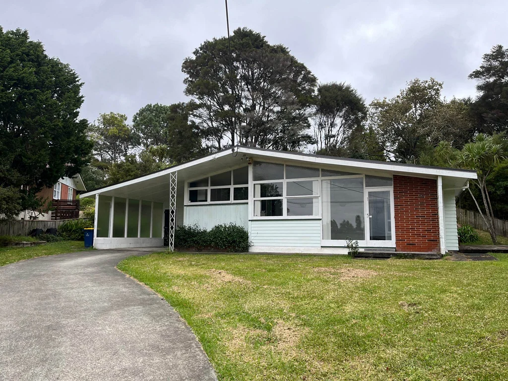 Mid-Century Modern Magic on Glengarry!