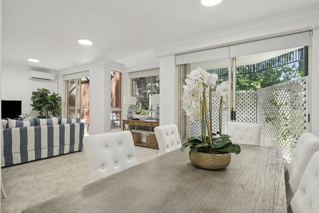 Mosman 2 Slaapkamer Fully Renovated Ground Floor Residence in The Manors of Mosman