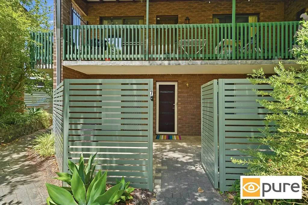 RENOVATED 2 X 1 GROUND FLOOR APARTMENT IN SUBIACO