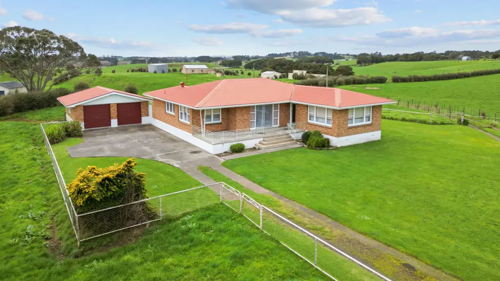 Glenbrook Ex Dairy - 2 homes 29.40Ha