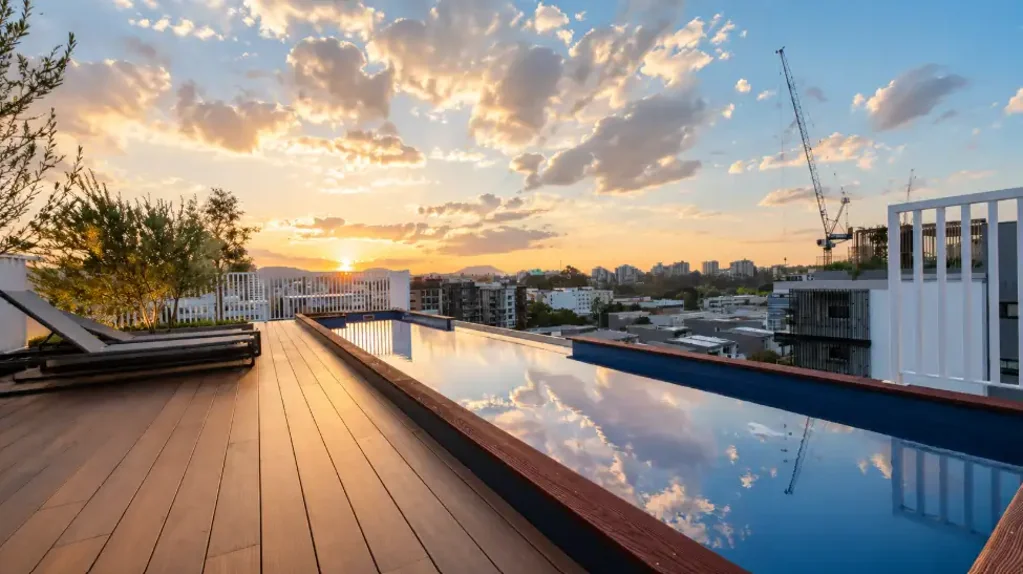 West End Contemporary 3-Bedroom Apartment with Beautiful Outdoor Entertaining Area, Pool & Barbecue Facilities