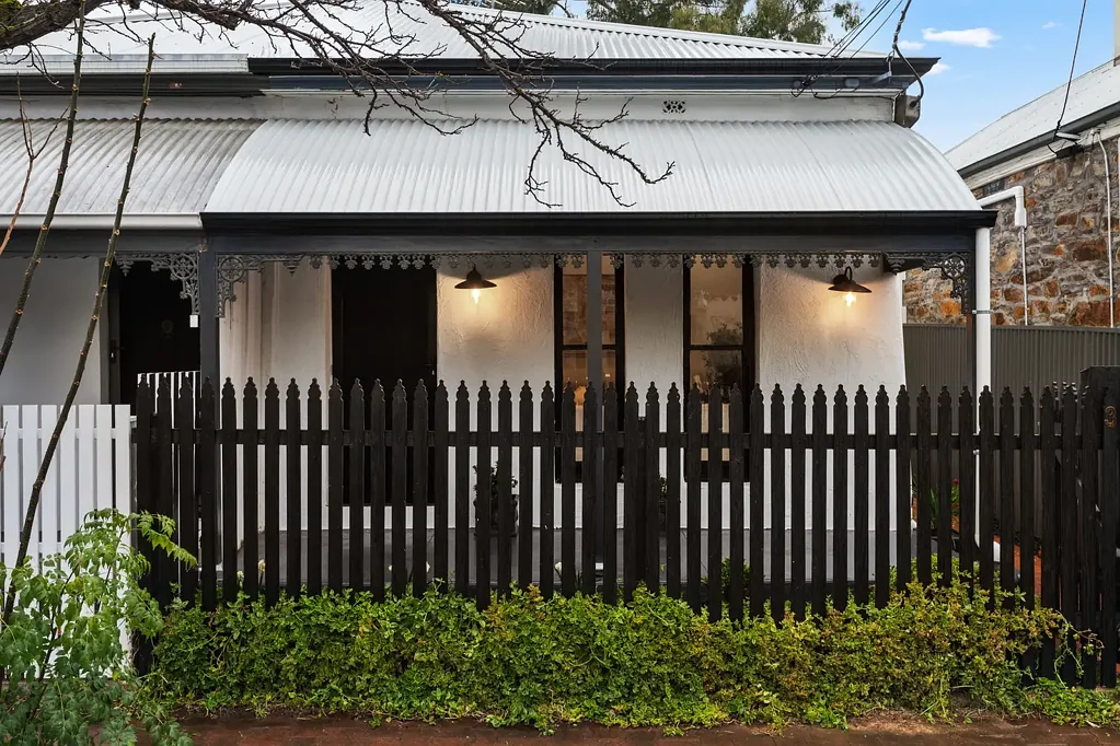 Parkside 2 Bedroom A classic Torrens Title cottage with its finger firmly on Parkside's pulse…