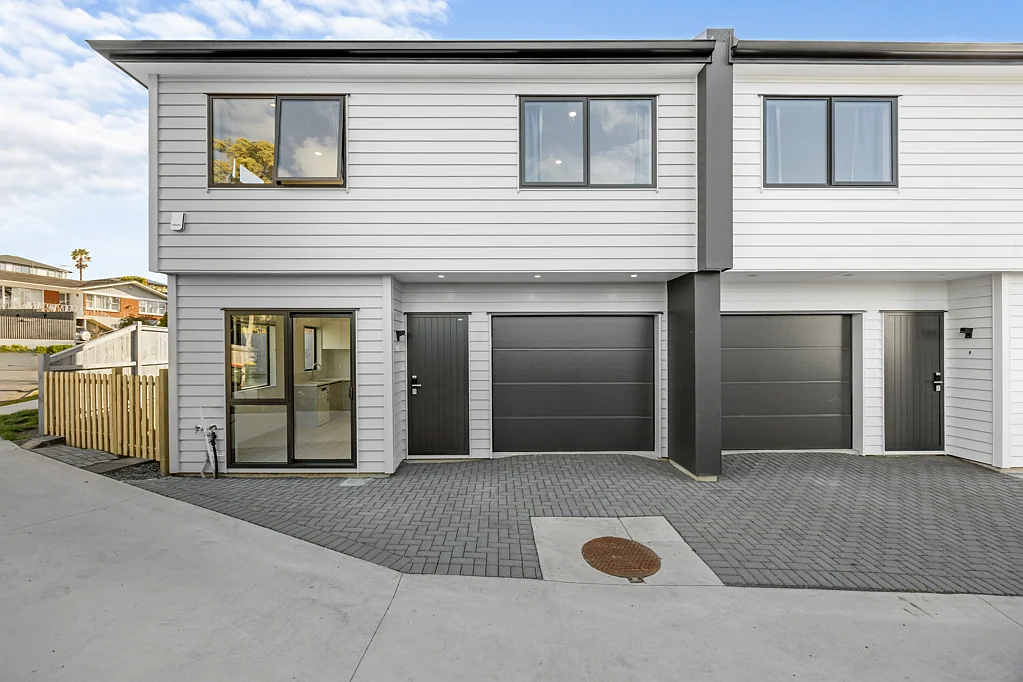 Pakuranga Heights 3Kwarto Brand New Sunny & Private Freehold Duplex