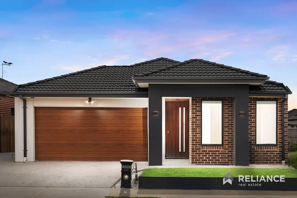 Wyndham Vale 4कमरा Sophisticated Family Living in a Prime Manor Lakes Location!