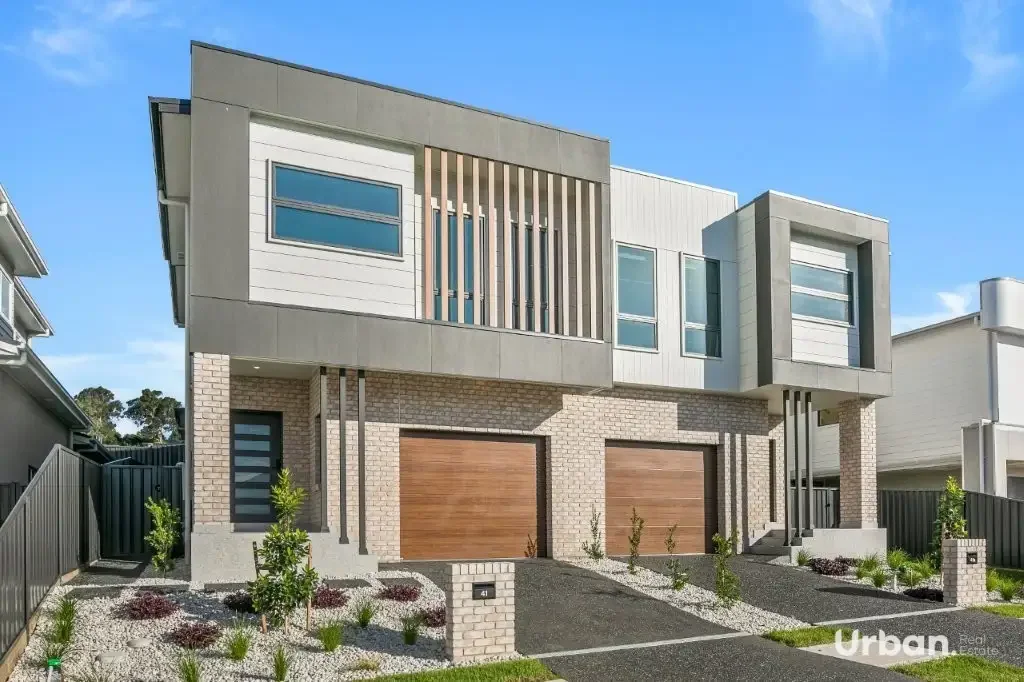 Tullimbar 4房  Brand New Townhouse Offering Space, Style and Contemporary Living