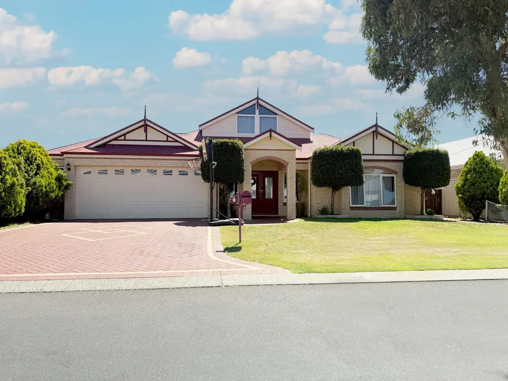10 Malachite Drive, Australind, WA 6233