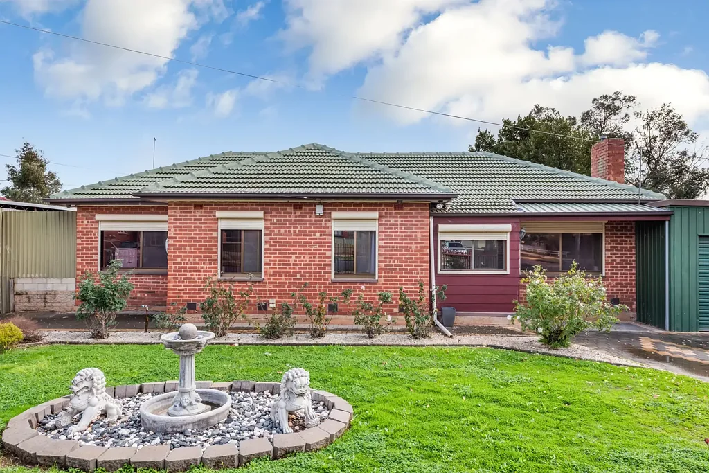 11 Crisp Road, Elizabeth Downs, SA 5113