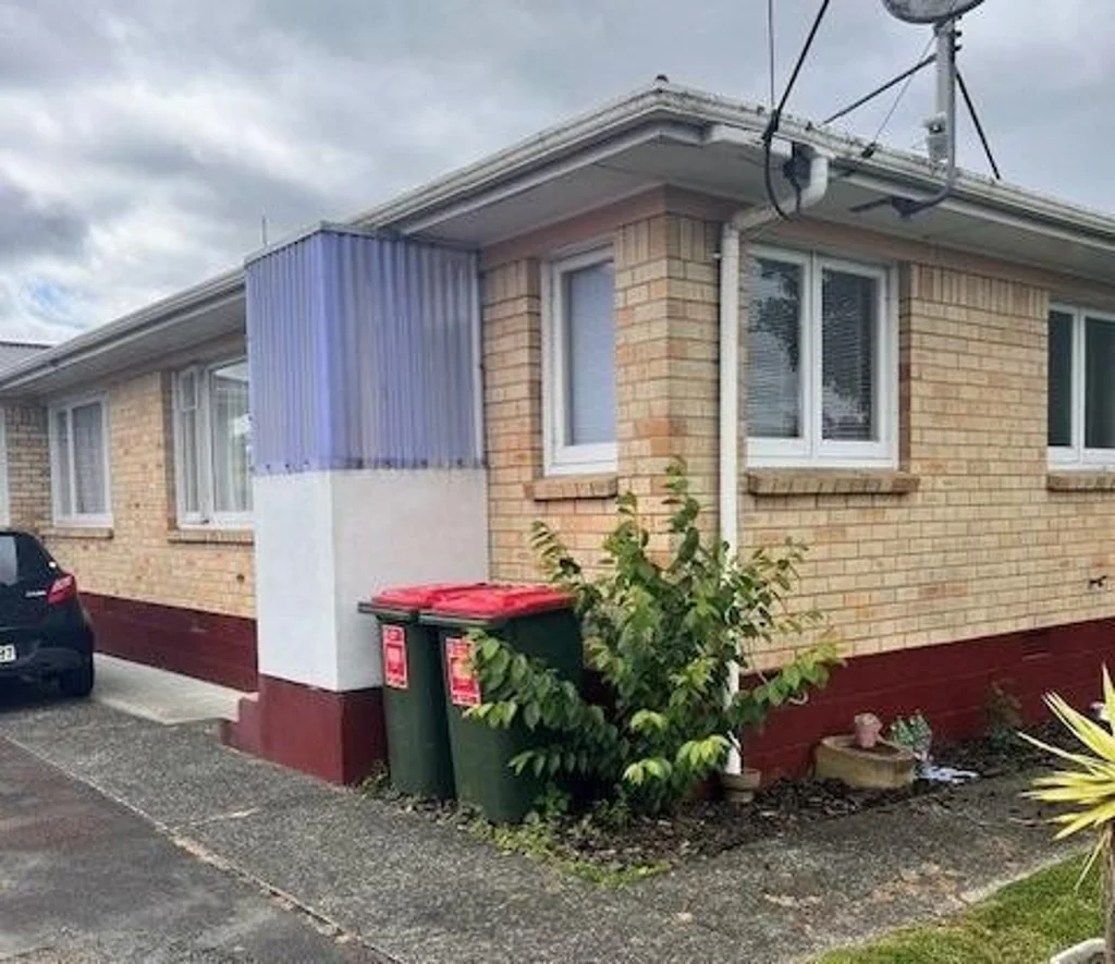 Two bedroom unit in Tikipunga