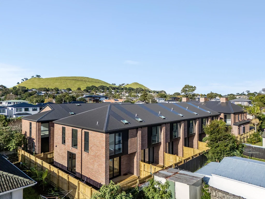 Mangere Bridge 3ห้องนอน Brand-New Designer Homes | Move In Soon
