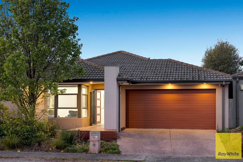 16 Urchin Way, Point Cook, VIC 3030