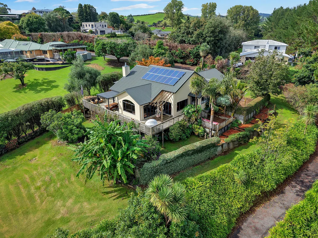 Ohauiti 3બેડરૂમ Your Own Private Nature Retreat - Nearly 2ha in the City